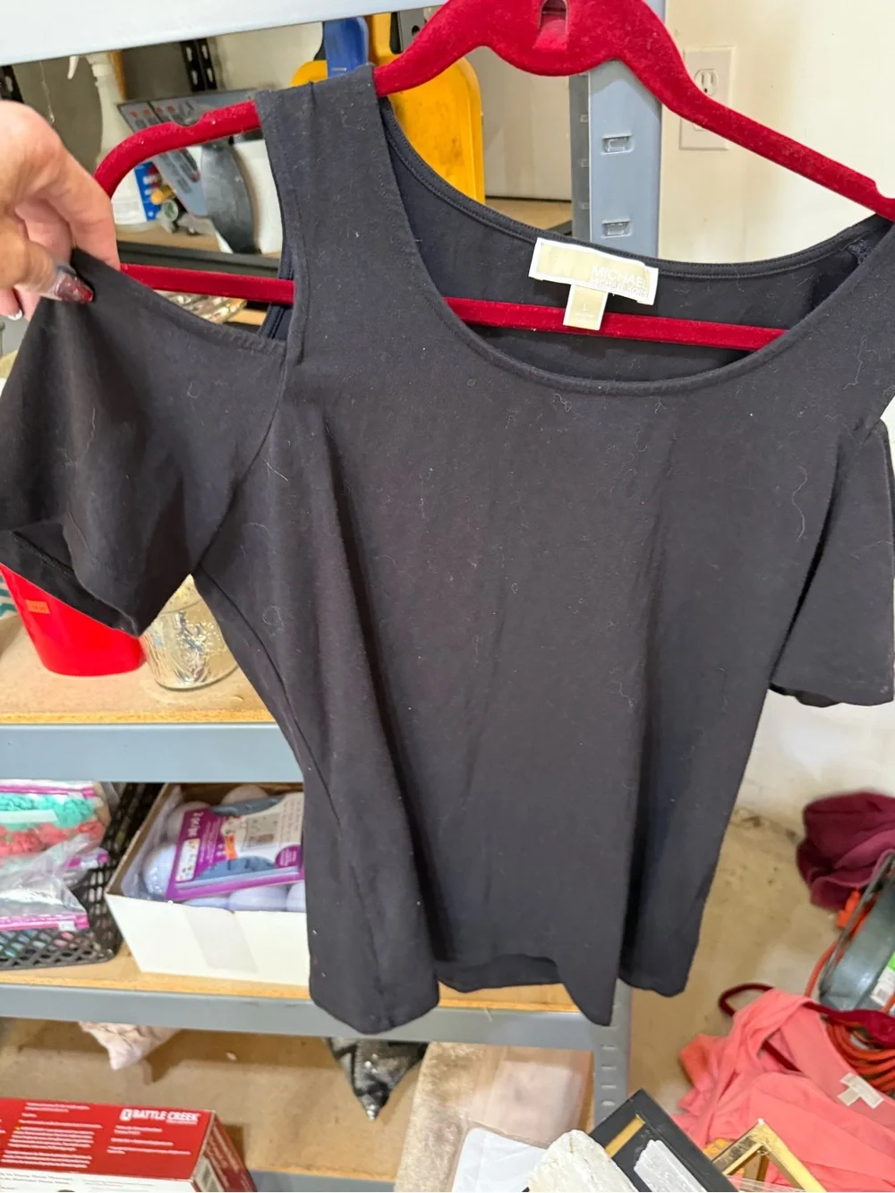Michael Kors Black Cold-Shoulder Scoop Neck Tee